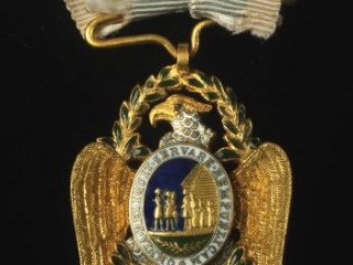 Society of the Cincinnati Eagle insignia owned by Larz Anderson, ca. 1910